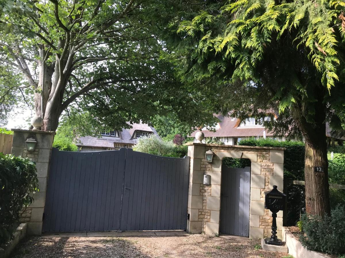 Les Chaumieres Du Pays D'Auge Bed & Breakfast Le Breuil-en-Auge Exterior foto