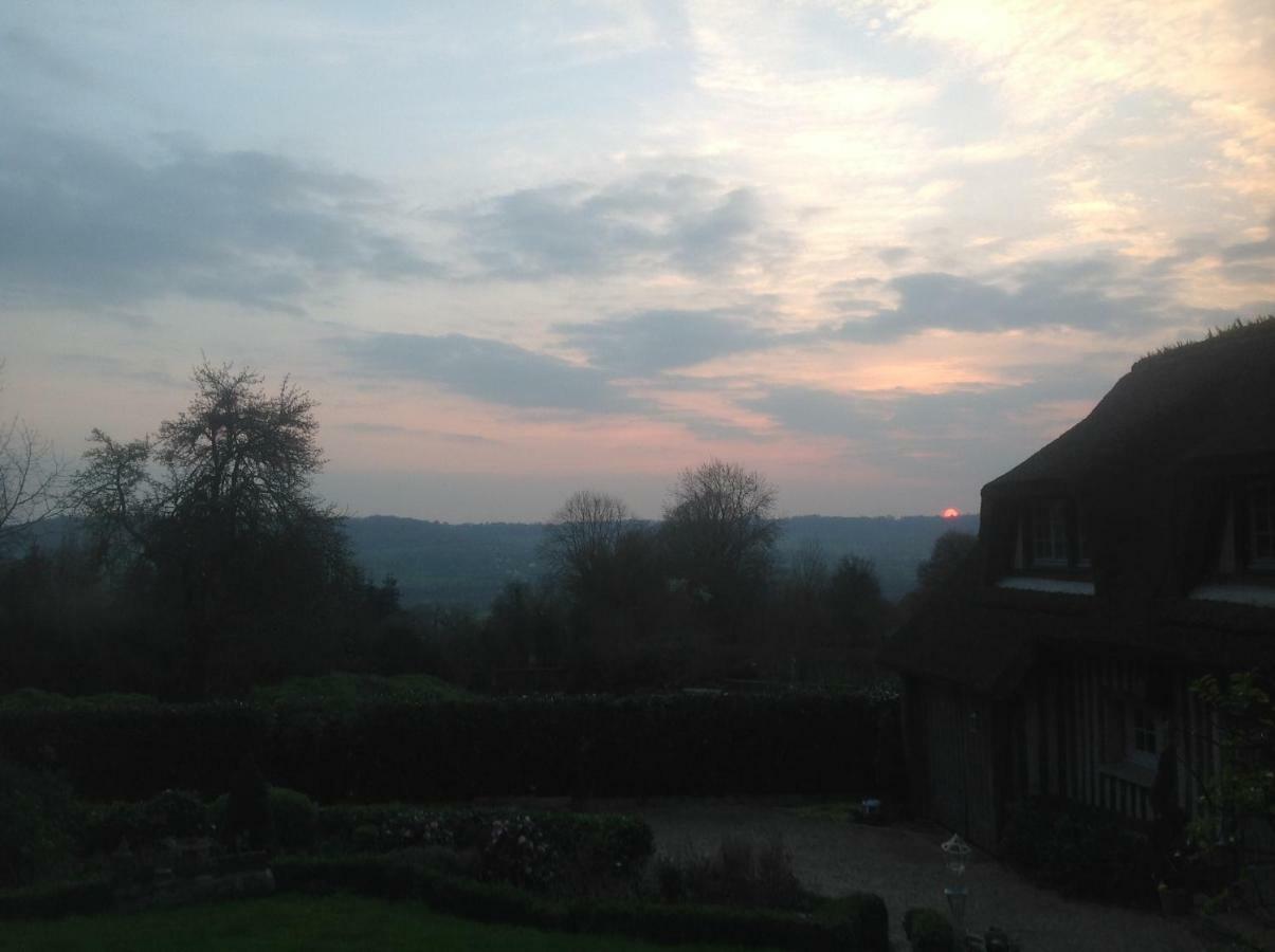 Les Chaumieres Du Pays D'Auge Bed & Breakfast Le Breuil-en-Auge Exterior foto
